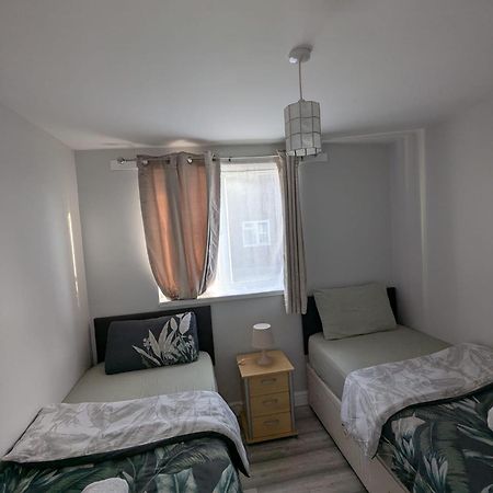 Nevendon A&A Apartment Basildon מראה חיצוני תמונה