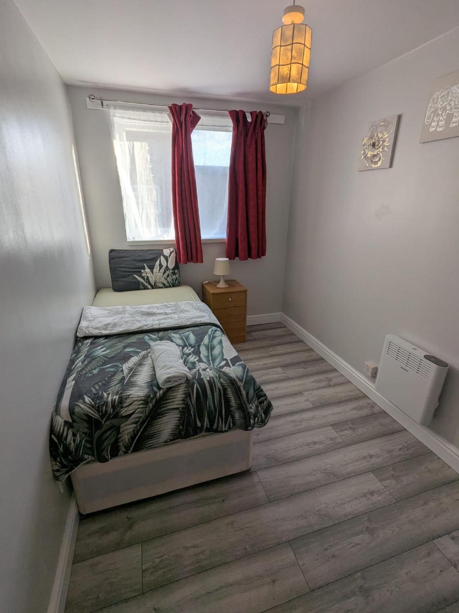 Nevendon A&A Apartment Basildon מראה חיצוני תמונה