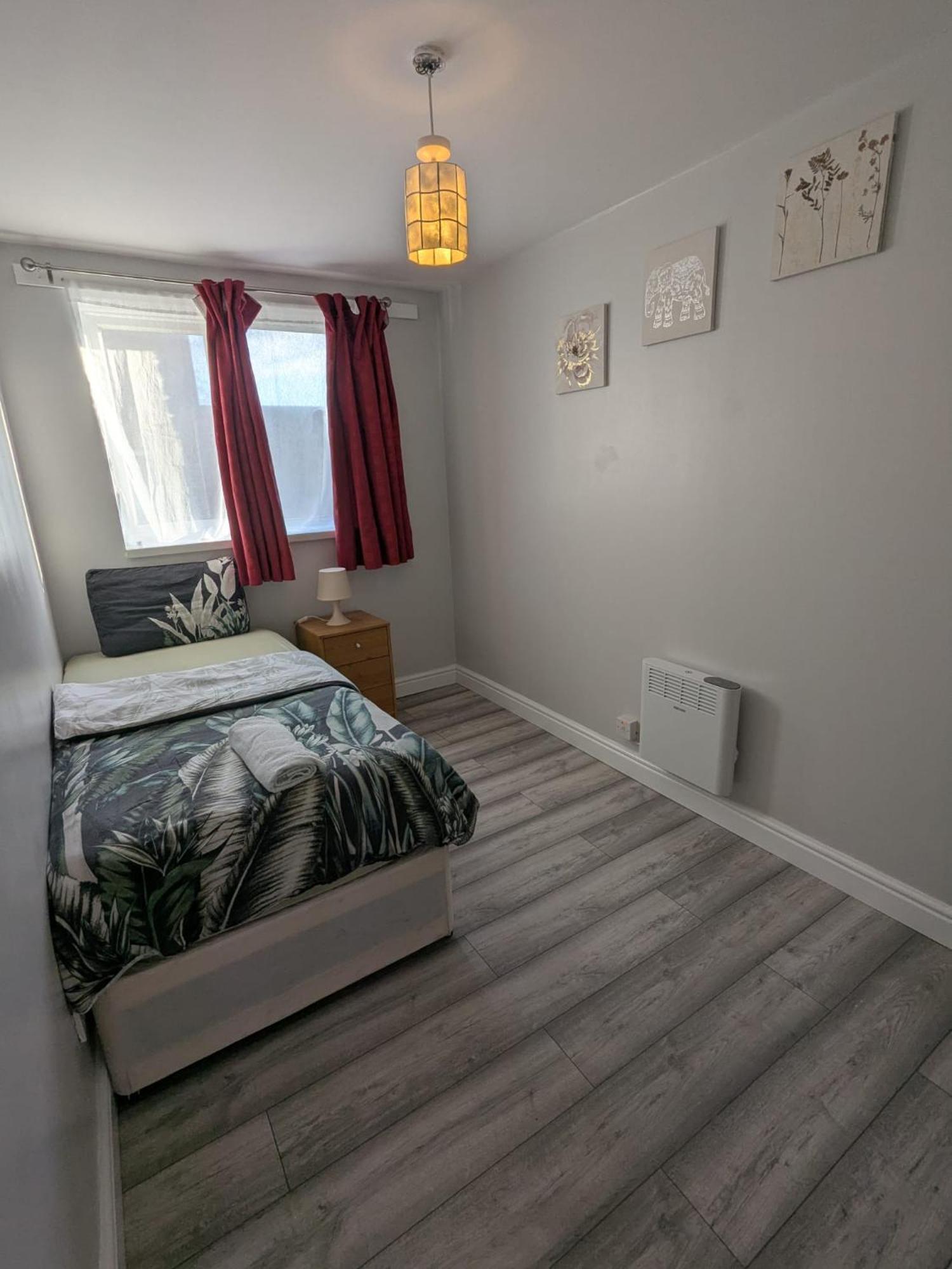Nevendon A&A Apartment Basildon מראה חיצוני תמונה