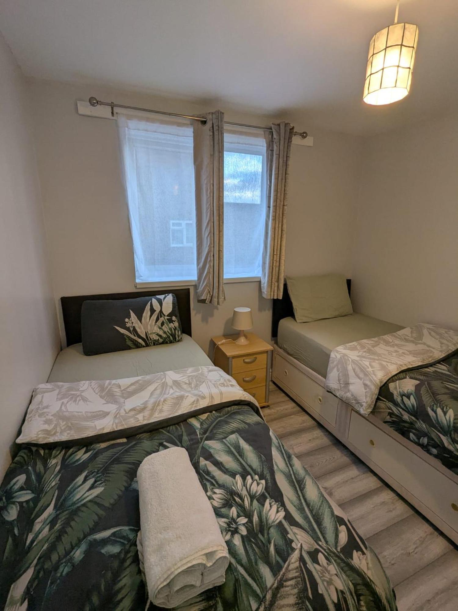 Nevendon A&A Apartment Basildon מראה חיצוני תמונה