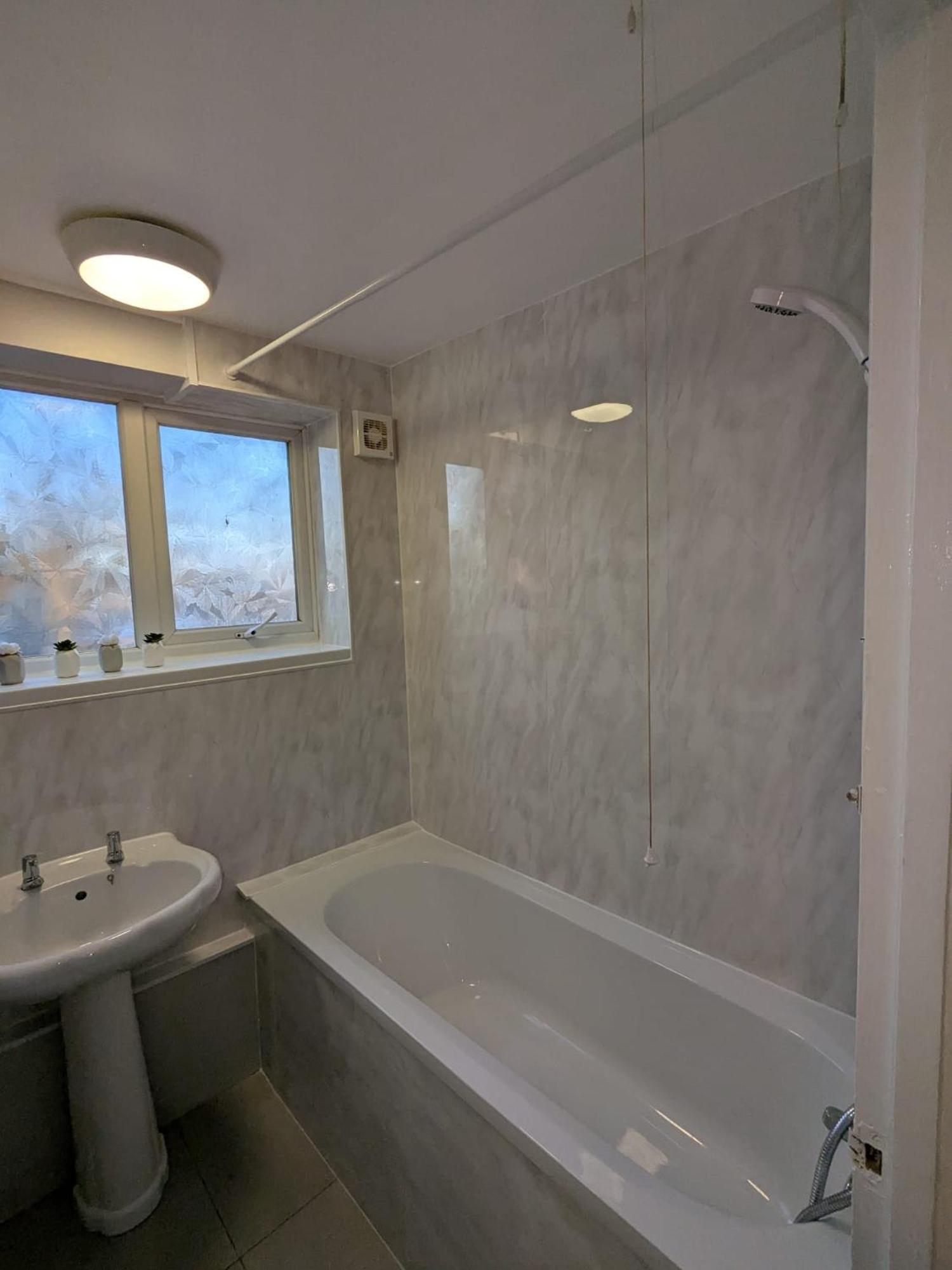 Nevendon A&A Apartment Basildon מראה חיצוני תמונה