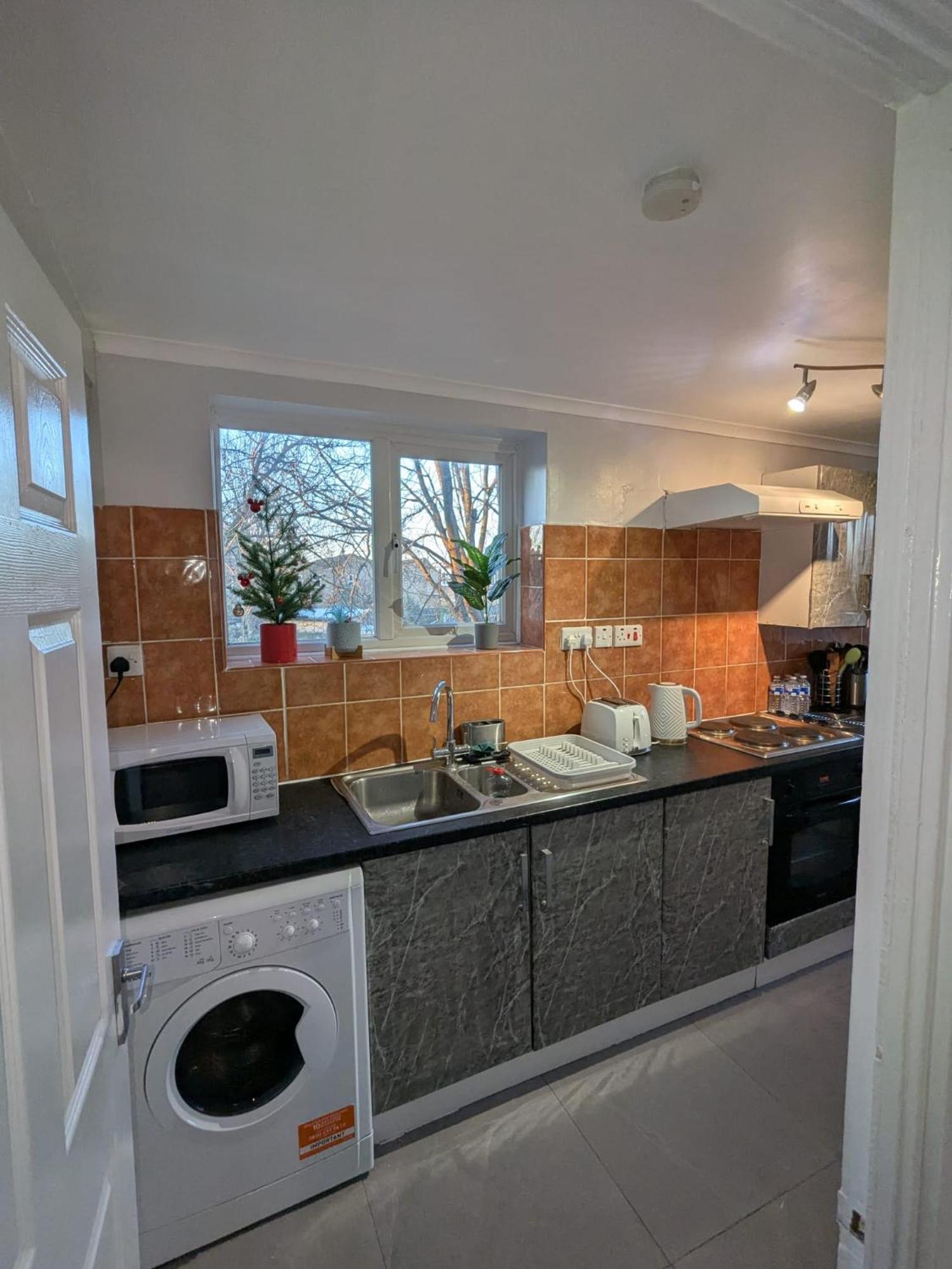 Nevendon A&A Apartment Basildon מראה חיצוני תמונה