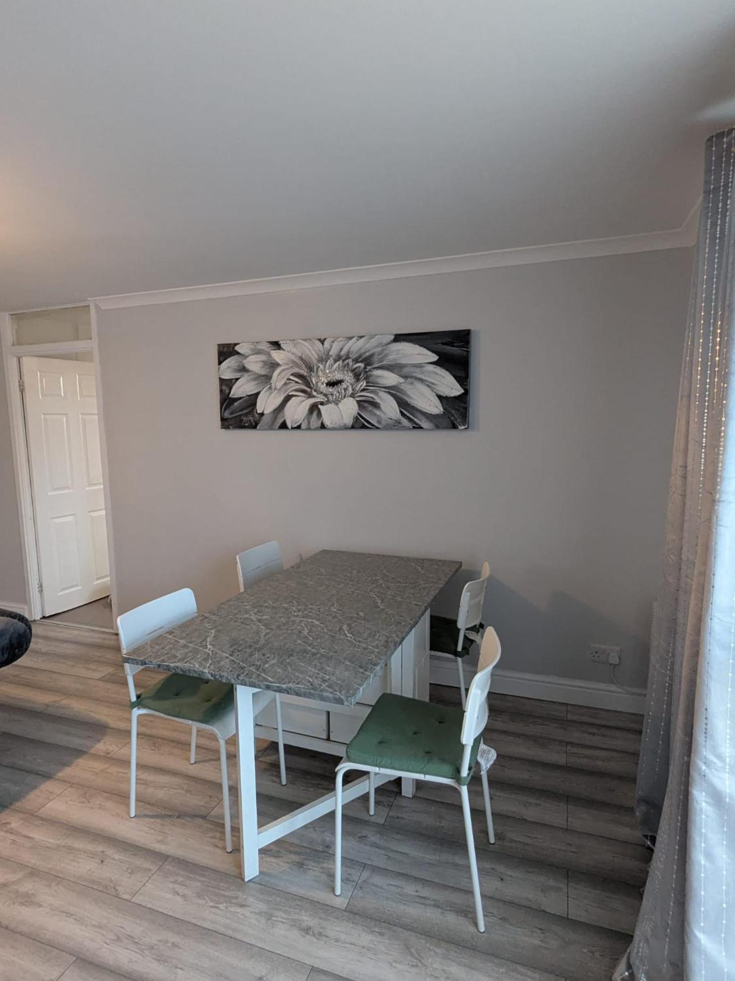 Nevendon A&A Apartment Basildon מראה חיצוני תמונה